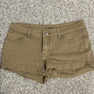 BDG mid rise shortie
